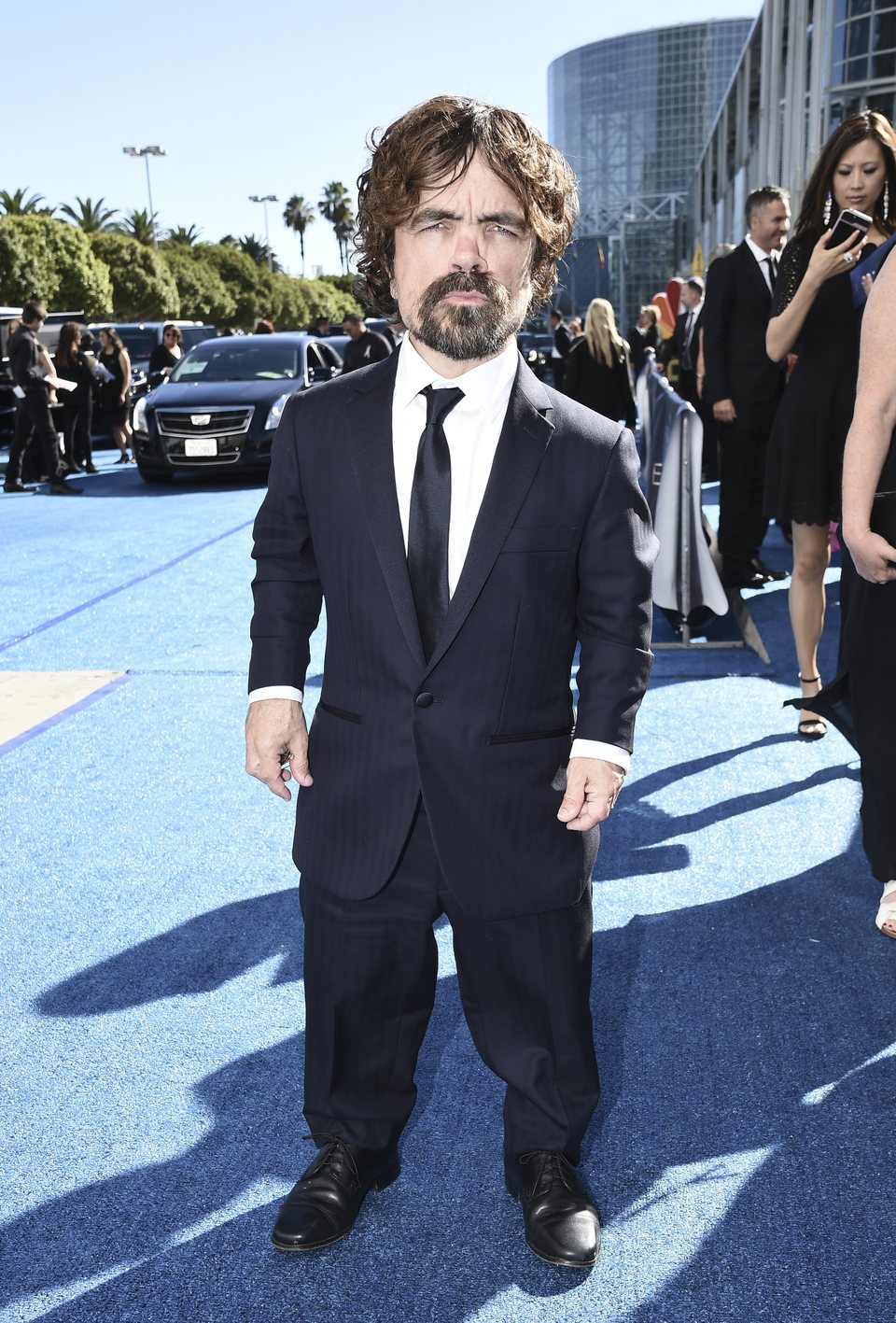 Peter Dinklage en la alfombra roja de los Emmy 2018