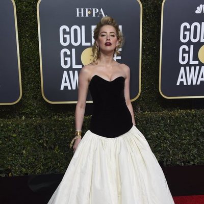 Amber Heard en la alfombra roja de los Globos de Oro 2019