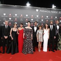 Equipo de 'Arde Madrid' en la alfombra roja de los Premios Feroz 2019