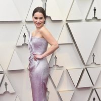 Emilia Clarke en la alfombra roja de los Oscar 2019