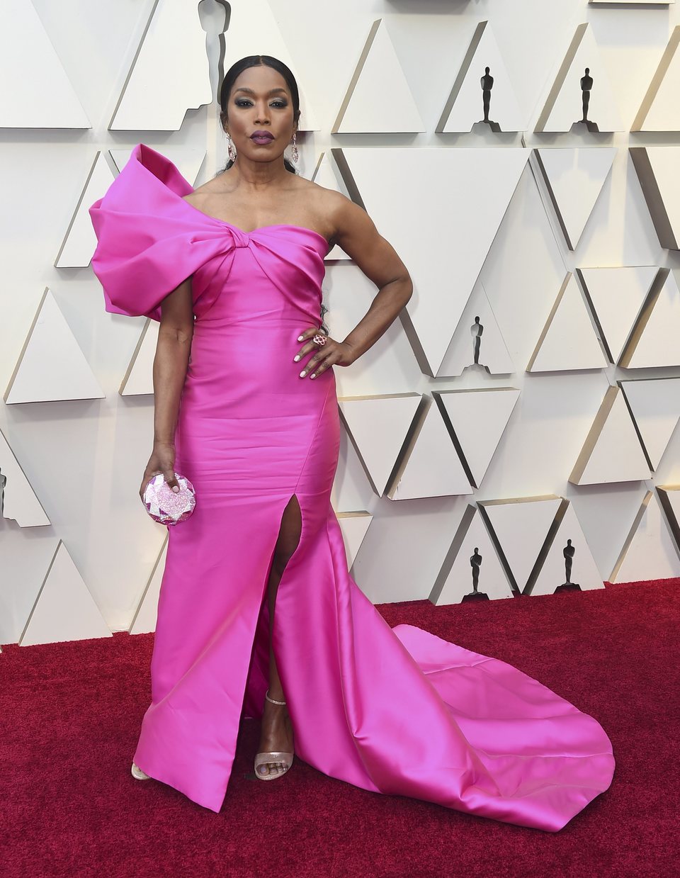 Angela Bassett en la alfombra roja de los Oscar 2019