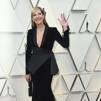 Allison Janney en la alfombra roja de los Oscar 2019