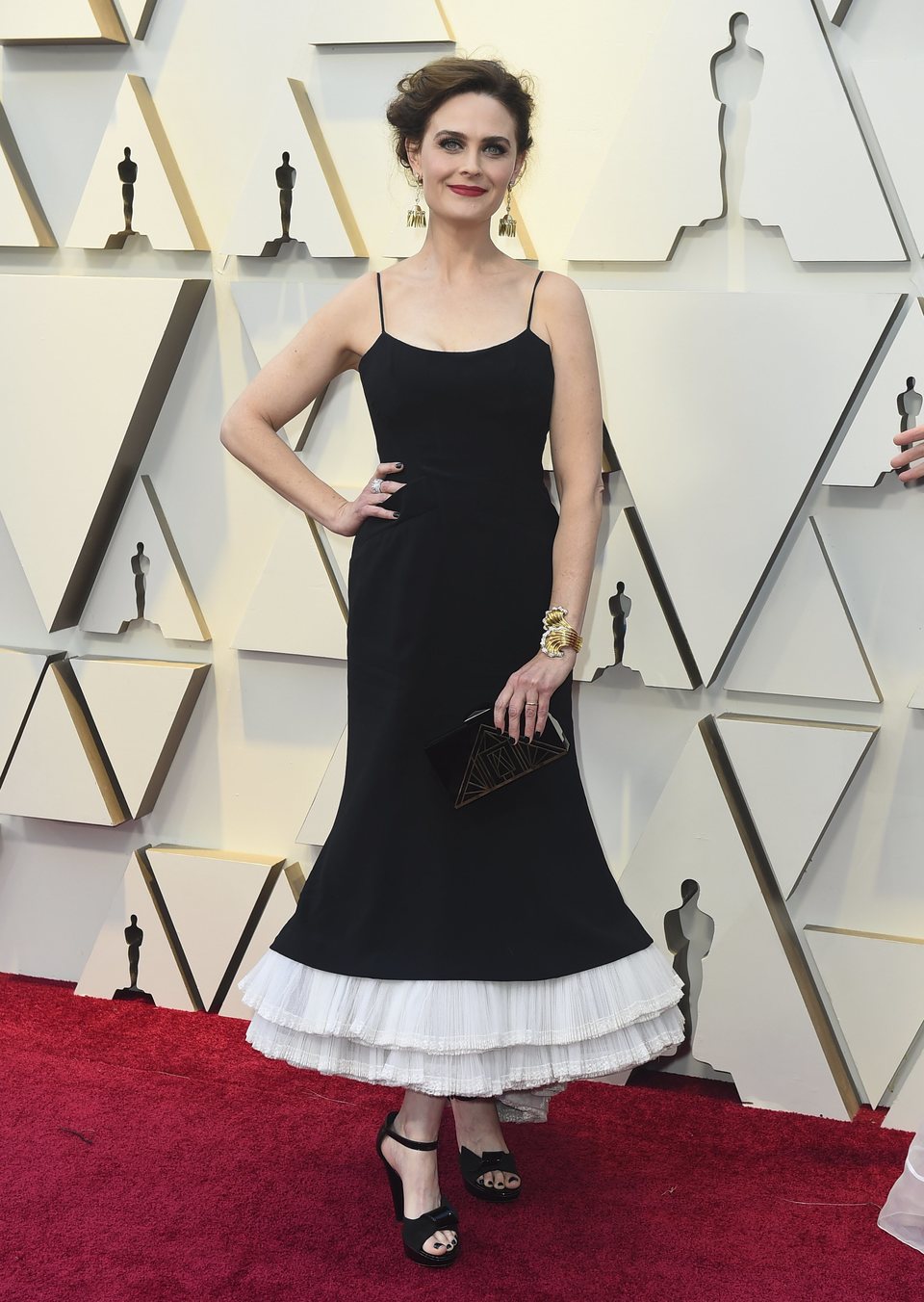 Emily Deschanel en la alfombra roja de los Oscar 2019