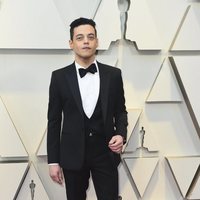 Rami Malek en la alfombra roja de los Oscar 2019