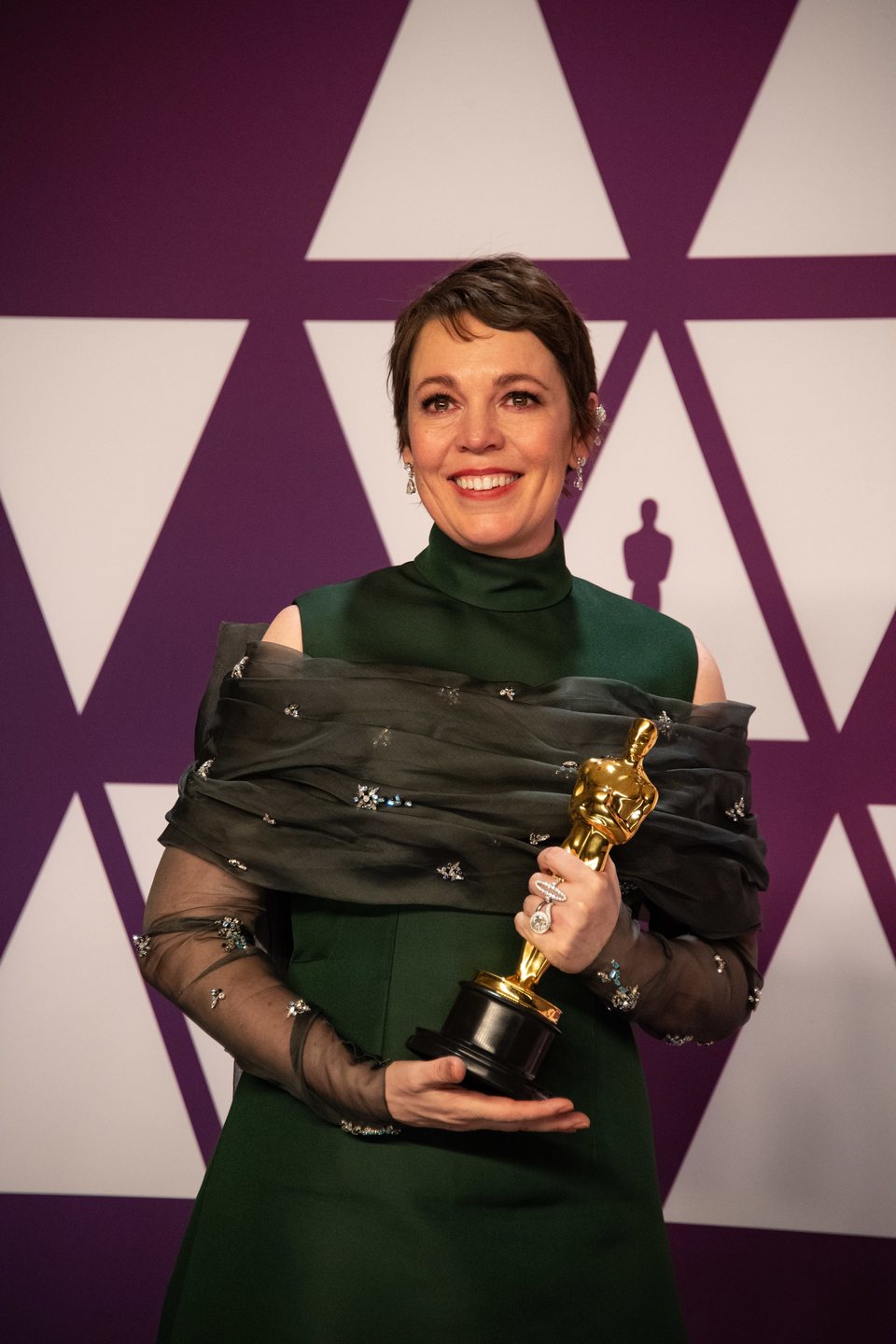 Olivia Colman posa con su Oscar