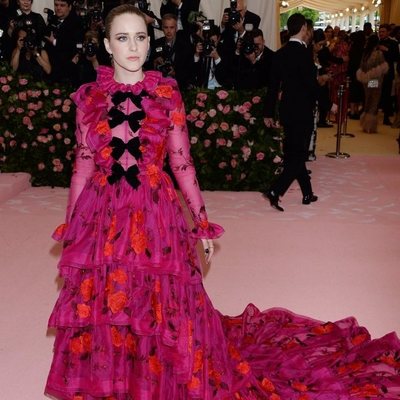 Rachel Brosnahan en la Gala del Met 2019