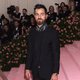 Justin Theroux en la Gala del Met 2019