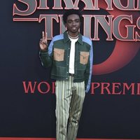 Caleb McLaughlin en la premiere de la tercera temporada de 'Stranger Things'