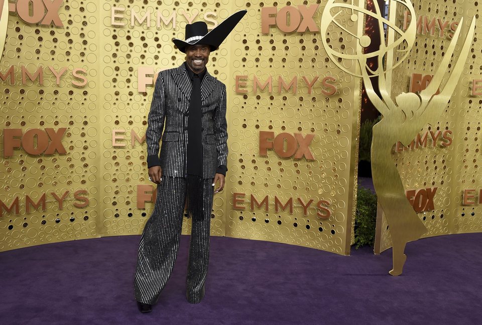 Billy Porter en la alfombra roja de los Emmy 2019