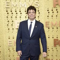 Benicio del Toro en la alfombra roja de los Emmy 2019