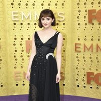 Maisie Williams en la alfombra roja de los Emmy 2019