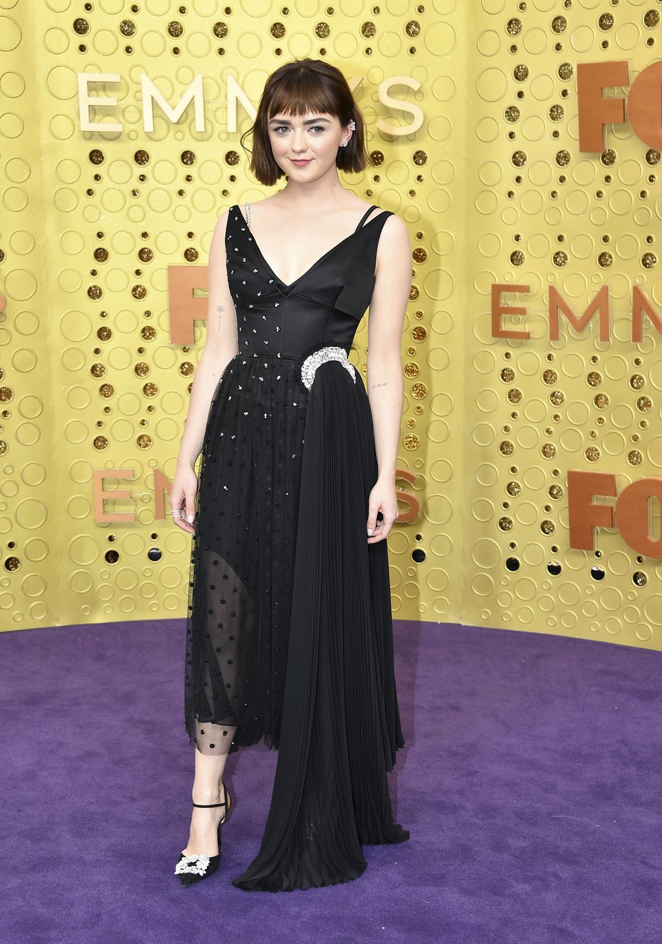 Maisie Williams en la alfombra roja de los Emmy 2019