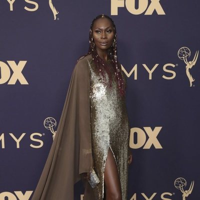 Dominique Jackson en la alfombra roja de los Emmy 2019