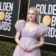 Dakota Fanning en la alfombra roja de los Globos de Oro 2020