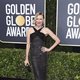 Naomi Watts en la alfombra roja de los Globos de Oro 2020