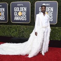 Billy Porter  en la alfombra roja de los Globos de Oro 2020