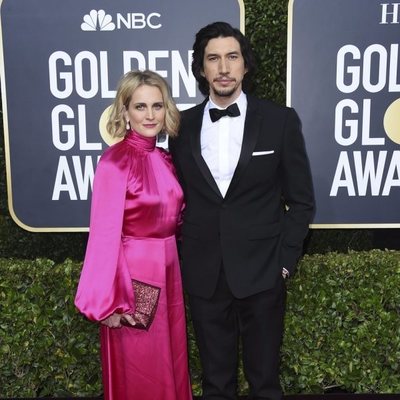 Adam Driver y Joanne Tucker en la alfombra roja de los Globos de Oro 2020