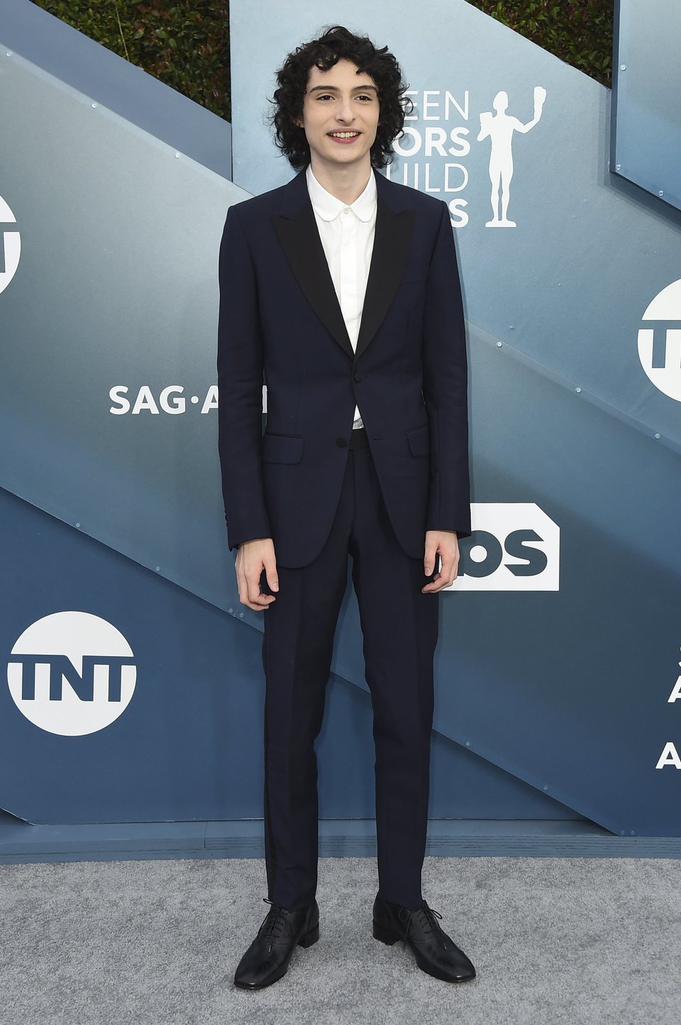 Finn Wolfhard en la alfombra roja de los SAG Awards 2020