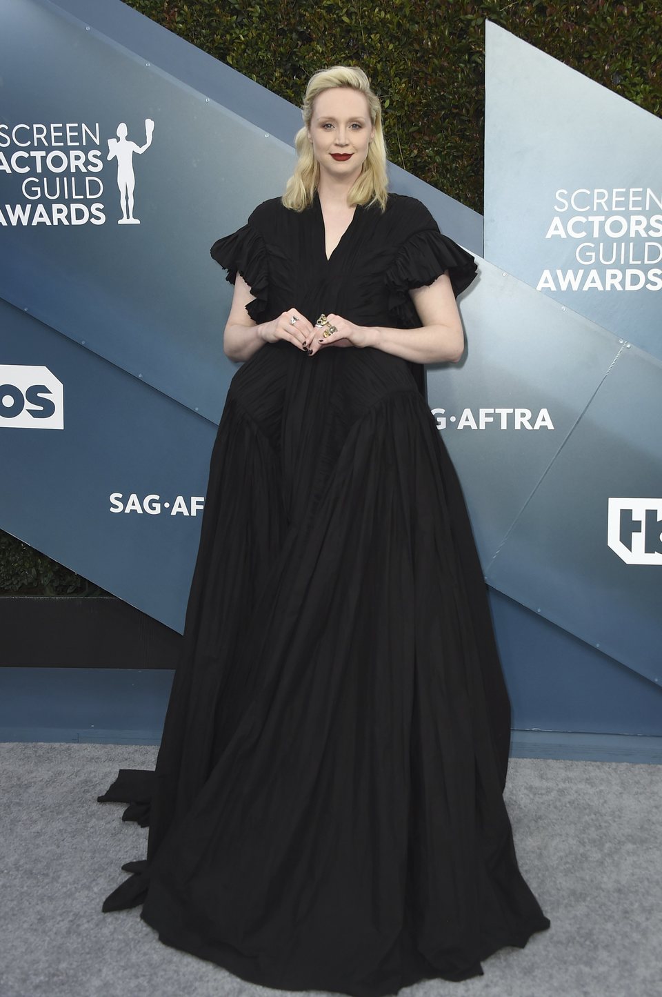 Gwendoline Christie en la alfombra roja de los SAG Awards 2020