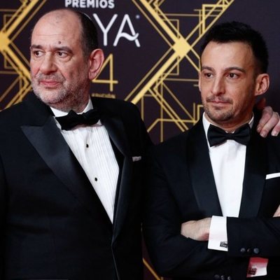 Alejandro Amenábar y Karra Elejalde en la alfombra roja de los premios Goya 2020