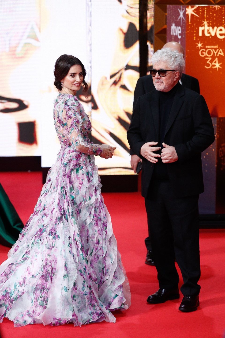 Pedro Almodóvar y Penélope Cruz en la alfombra roja de los Premios Goya 2020