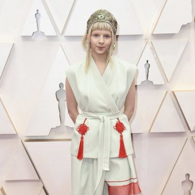 AURORA en la alfombra roja de los Oscar 2020