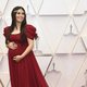 America Ferrera en la alfombra roja de los Oscar 2020