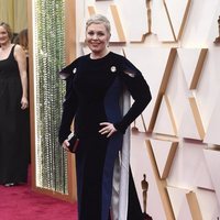 Olivia Colman en la alfombra roja de los Oscar 2020