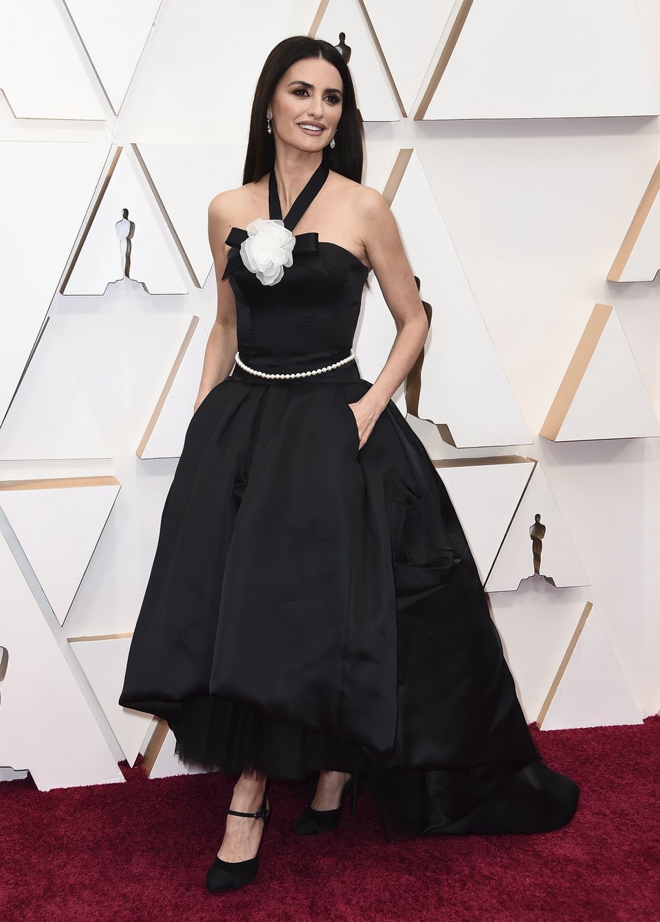 Penélope Cruz en la alfombra roja de los Oscar 2020