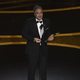 Taika Waititi recoge el Oscar a Mejor Guion Adaptado por 'Jojo Rabbit'