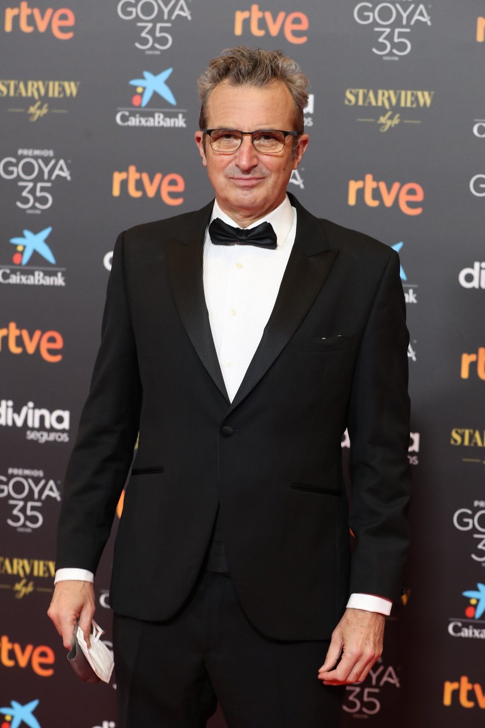 Mariano Barroso en la alfombra roja de la 35 edición de los Premios Goya