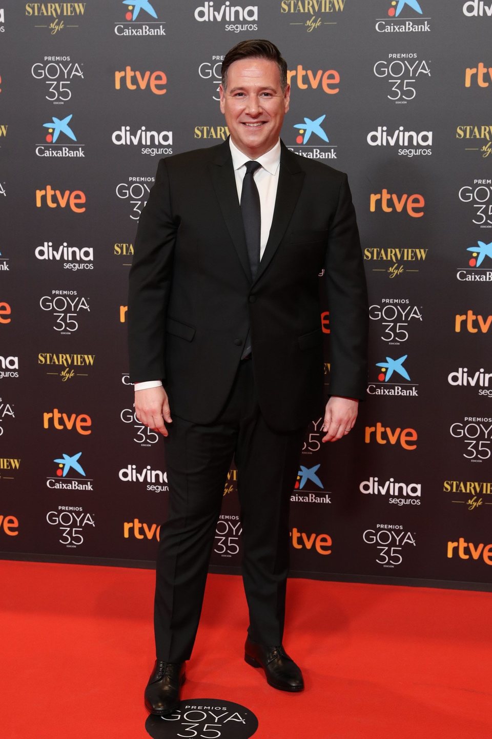 Carlos Latre en la alfombra roja de la 35 edición de los Premios Goya