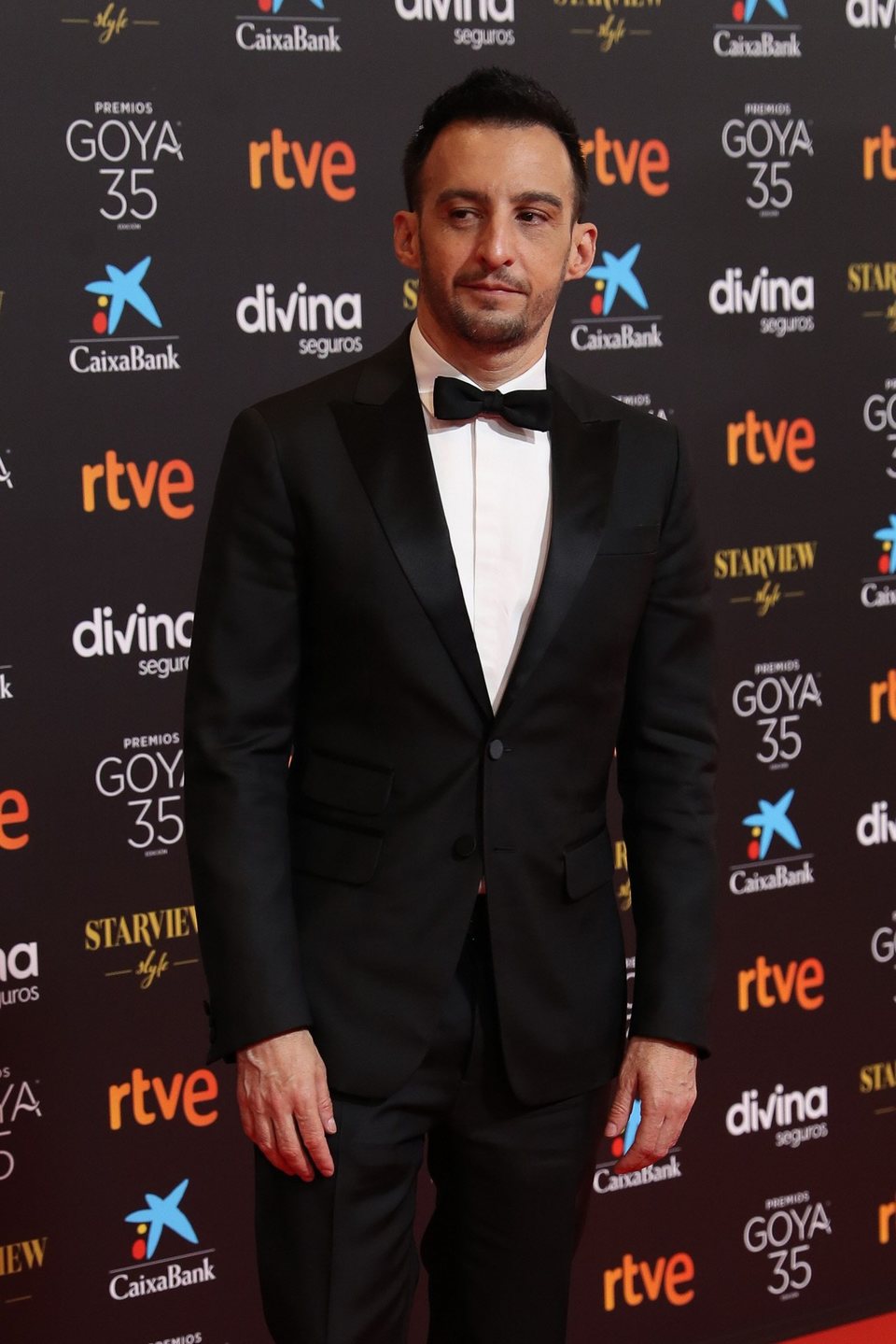 Alejandro Amenábar en la alfombra roja de la 35 edición de los Premios Goya