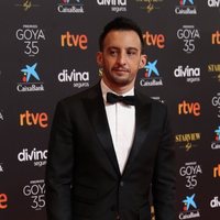 Alejandro Amenábar en la alfombra roja de la 35 edición de los Premios Goya