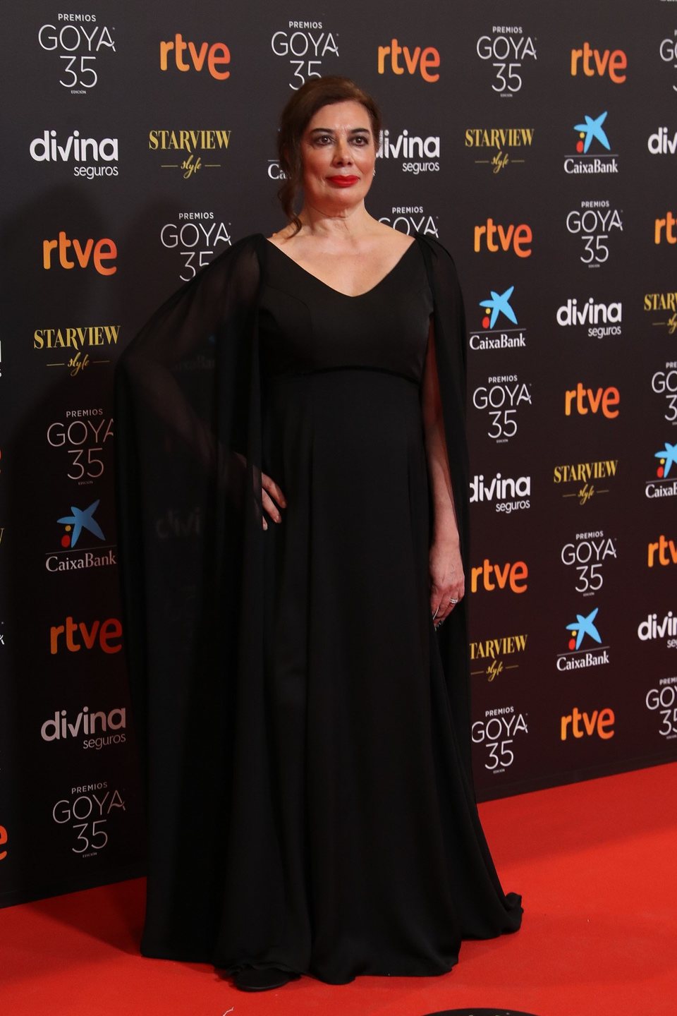 Chus Gutiérrez en la alfombra roja de la 35 edición de los Premios Goya