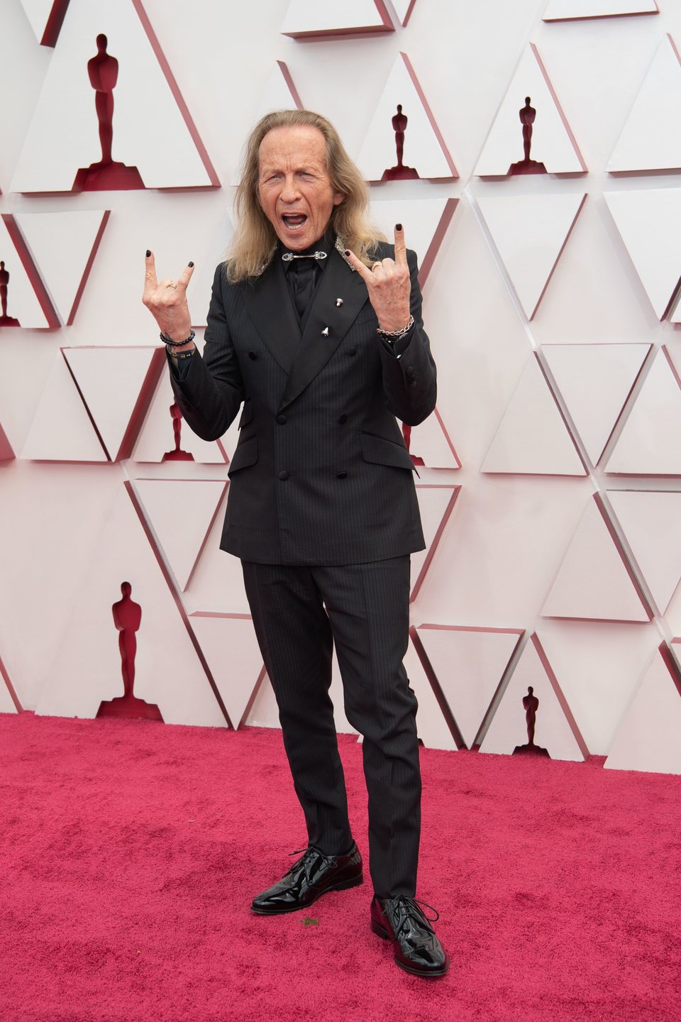 Paul Raci en la alfombra roja de los Oscar 2021