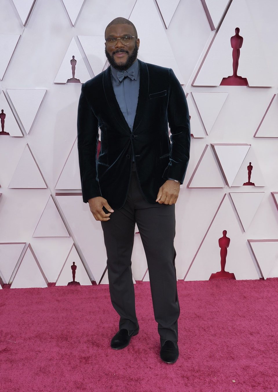 Tyler Perry en la alfombra roja de los Oscar 2021