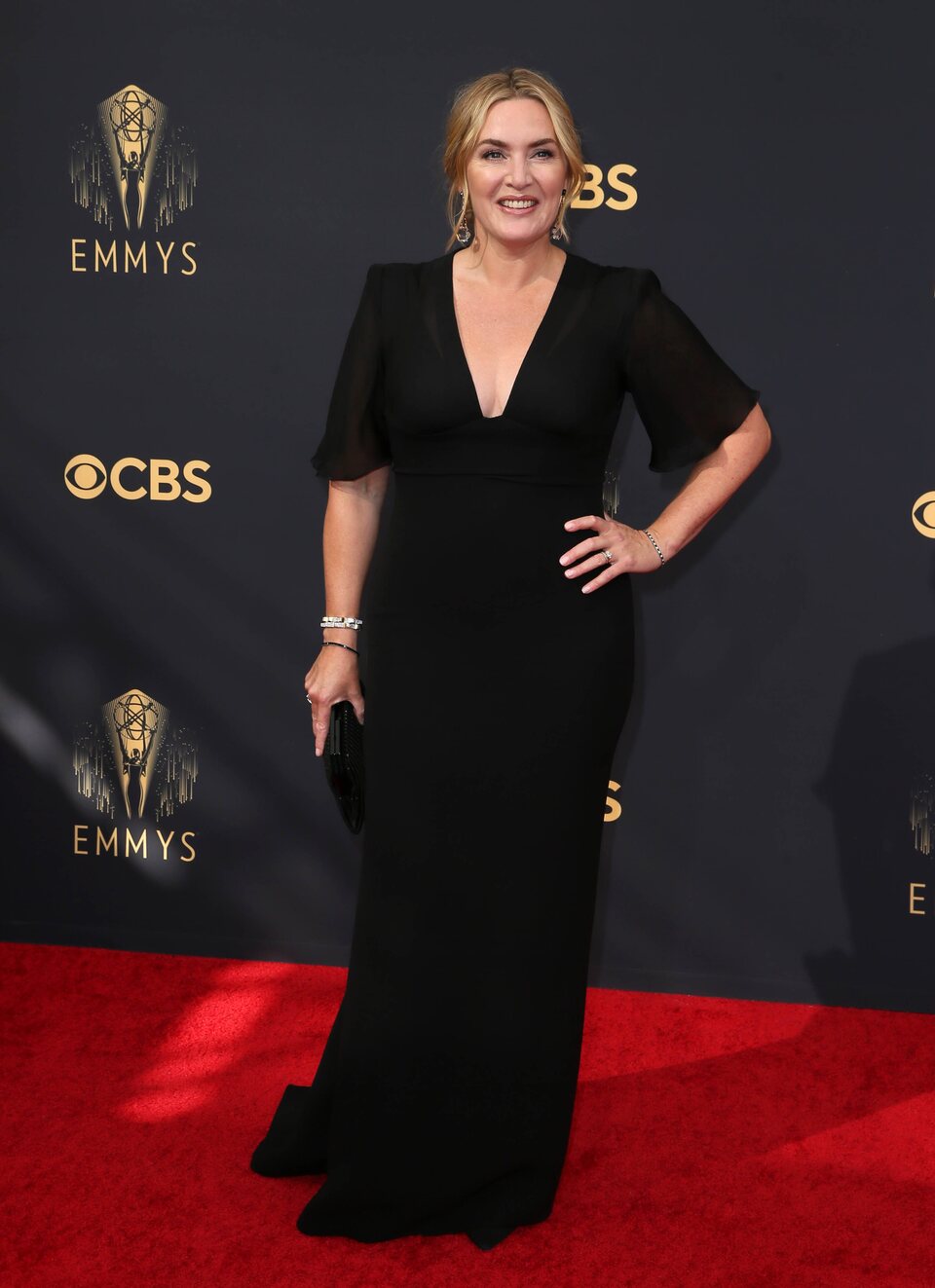 Kate Winslet en la alfombra roja de los Emmy 2021