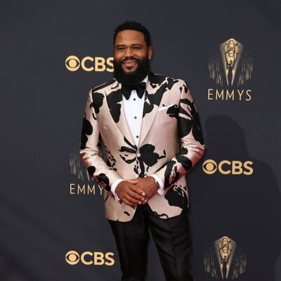 Anthony Anderson en la alfombra roja de los Emmy 2021