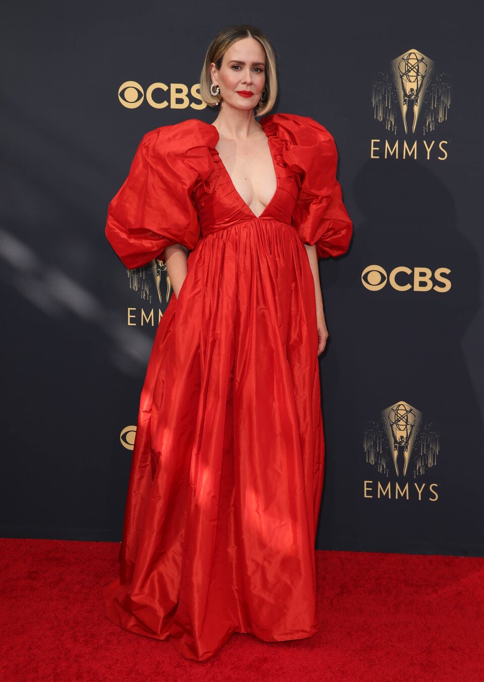 Sarah Paulson en la alfombra roja de los Emmy 2021