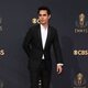 Max Minghella en la alfombra roja de los Emmy 2021