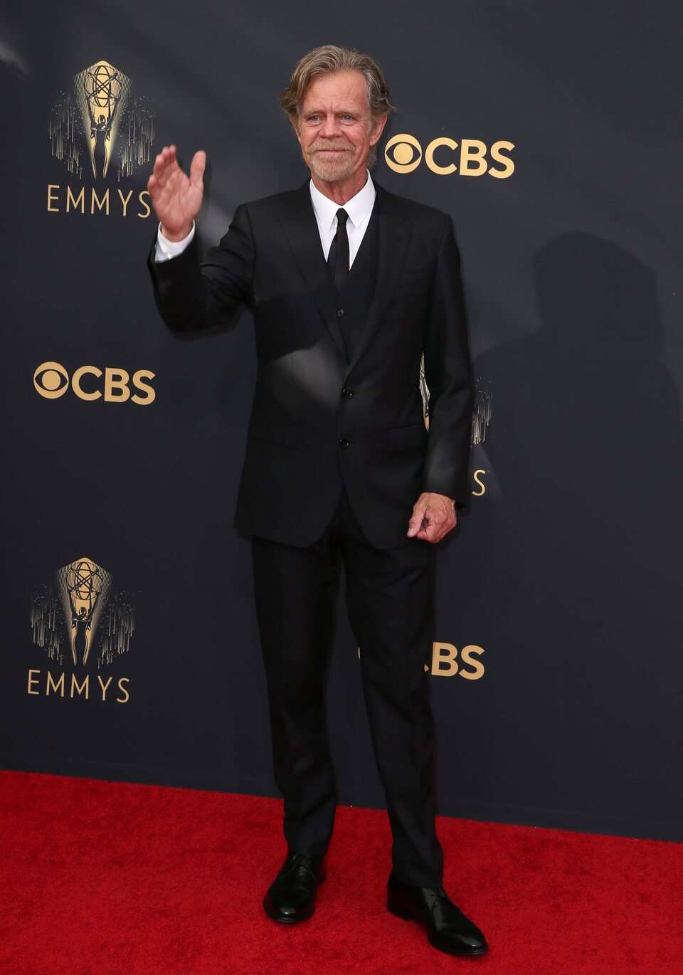 William H. Macy en la alfombra roja de los Emmy 2021