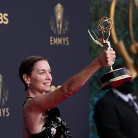 Julianne Nicholson, ganadora del Emmy 2021 a la mejor actriz de reparto de una miniserie