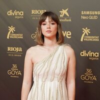 Carla Campra en la alfombra roja de los Goya 2022