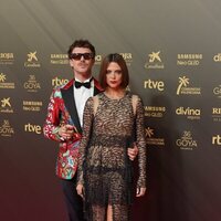 Macarena Gómez y Aldo Comas en la alfombra roja de los Goya 2022