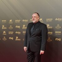 Fernando Albizu en la alfombra roja de la 36 edición de los Premios Goya