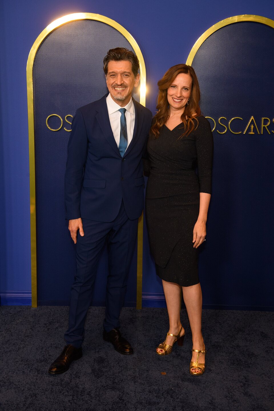 Eugenio Derbez y Marlee Matlin en la comida de nominados a los Oscar 2022