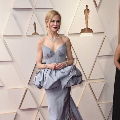 Nicole Kidman en la alfombra roja de los Oscar 2022