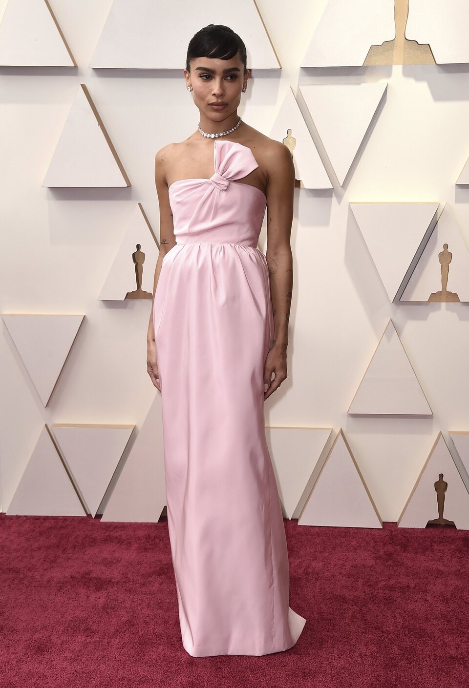 Zoë Kravitz en la alfombra roja de los Oscar 2022