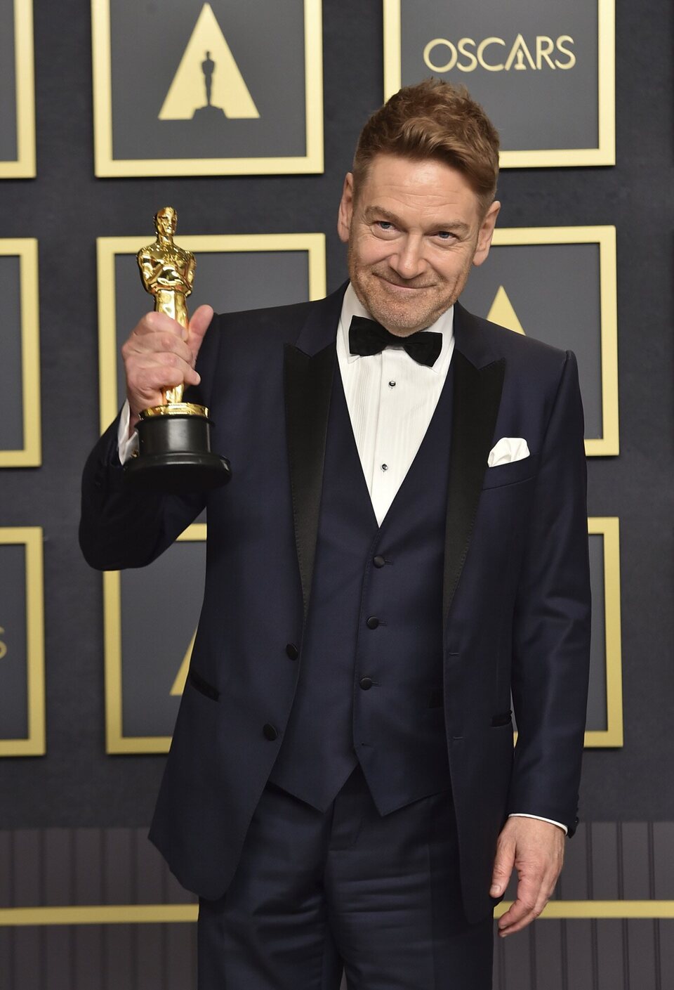 Kenneth Branagh, ganador del Oscar al mejor guion original por 'Belfast'